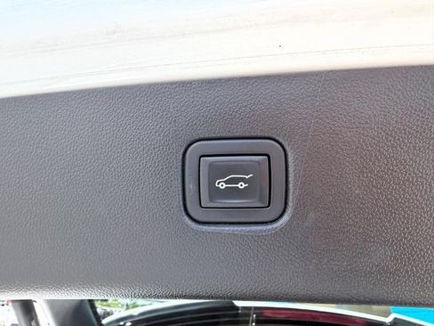 Used 2023 Chevrolet Blazer LT w/ Convenience Package AWD/4WD image 8