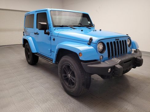 Used 2017 Jeep Wrangler Sahara AWD/4WD image 13
