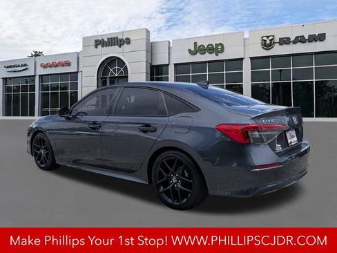 Used 2024 Honda Civic Sport image 5