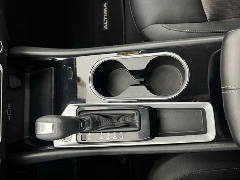 Used 2024 Nissan Altima 2.5 SV image 23