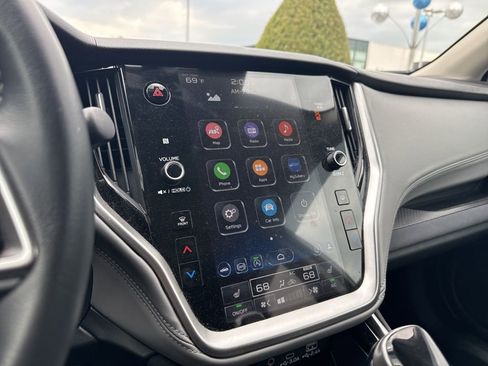 Used 2025 Subaru Outback Premium w/ Popular Package #1 image 11