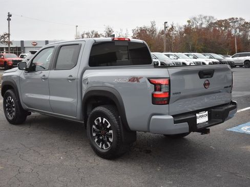 Used 2024 Nissan Frontier PRO-4X w/ Technology Package image 8