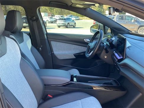 Used 2023 Volkswagen ID.4 Pro image 11