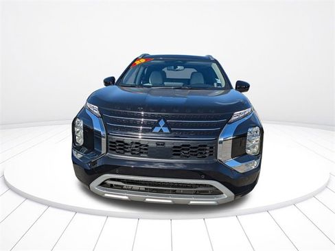 New 2025 Mitsubishi Outlander SEL image 9