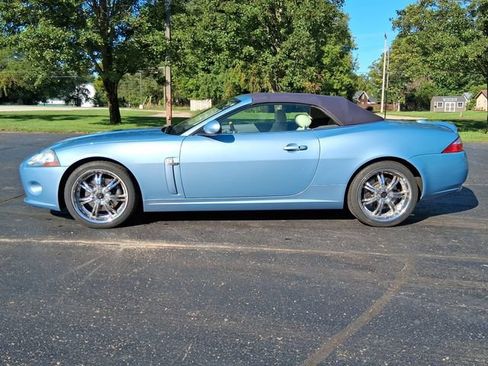 Used 2007 Jaguar XK Convertible RWD image 3