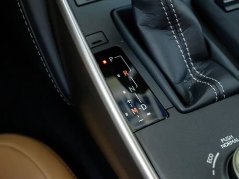 Used 2018 Lexus IS 300 AWD w/ Premium Package image 31