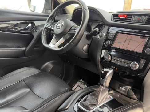 Used 2020 Nissan Rogue SL image 50