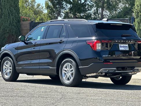 New 2026 Ford Explorer Active w/ Active Comfort Package RWD image 6