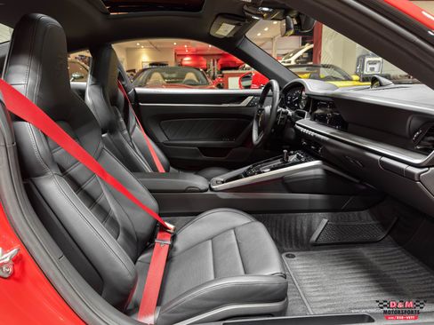 Used 2024 Porsche 911 Carrera 4S image 11