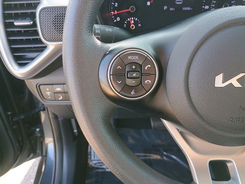 Used 2022 Kia Soul LX w/ Technology Package image 25