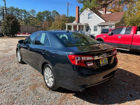 Used 2012 Toyota Camry XLE image 4