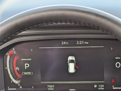 Used 2025 Nissan Rogue Platinum image 29