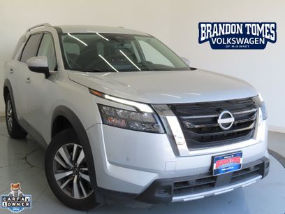 Used 2025 Nissan Pathfinder SL
