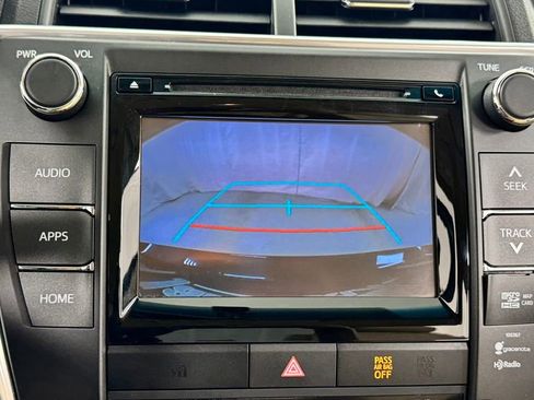 Used 2015 Toyota Camry XLE w/ Convenience Package FWD image 23