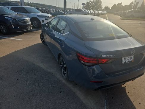 Used 2025 Nissan Sentra SV FWD image 7