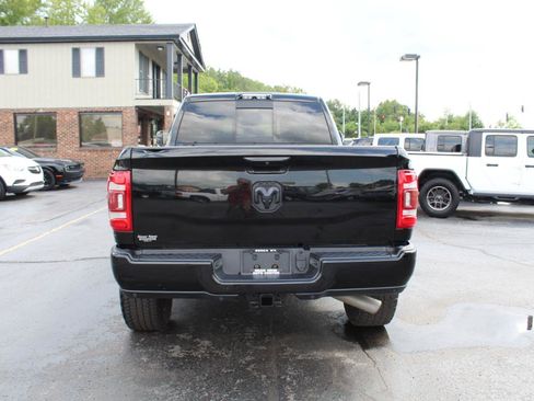 Used 2019 RAM 2500 Laramie AWD/4WD image 6