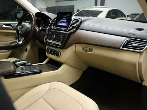 Used 2018 Mercedes-Benz GLE 43 AMG 4MATIC image 28