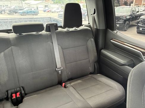 Used 2022 Chevrolet Silverado 1500 LT AWD/4WD image 45