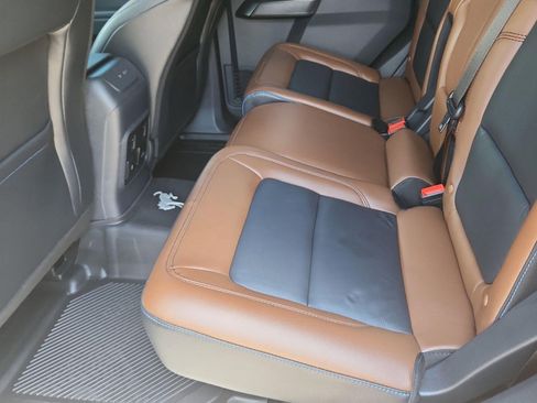 Used 2024 Ford Bronco Outer Banks AWD/4WD image 12