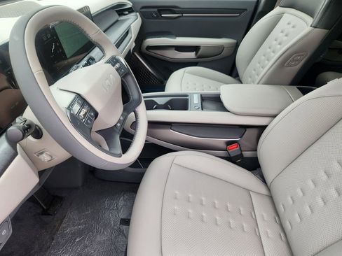 New 2026 Kia EV9 Wind AWD/4WD image 8
