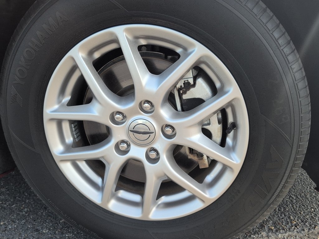 Used 2025 Chrysler Pacifica Select FWD image 10
