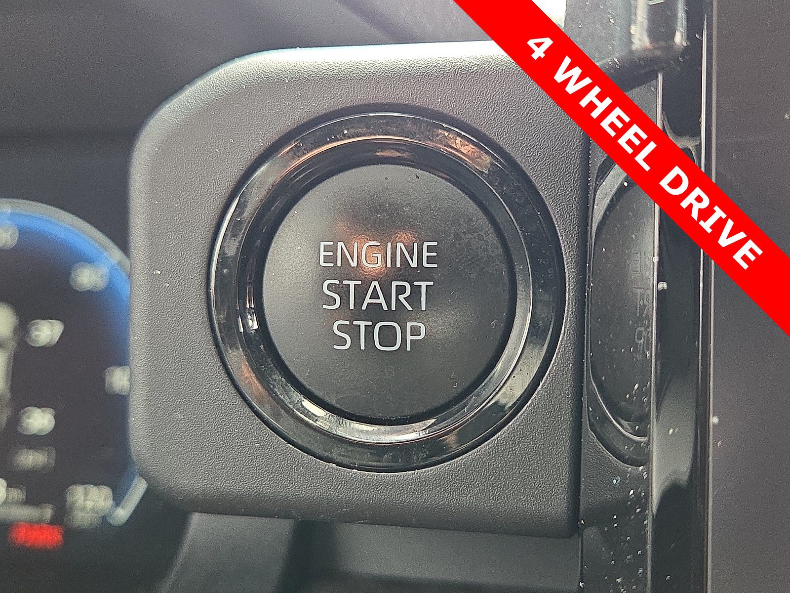 Used 2025 Toyota Tacoma Limited AWD/4WD image 20