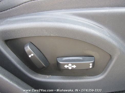 Used 2017 Volvo S60 T5 Inscription image 23