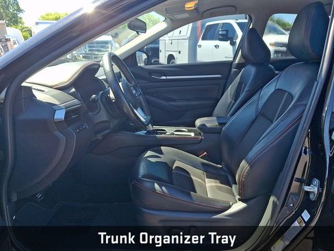 Used 2023 Nissan Altima 2.5 SR FWD image 16