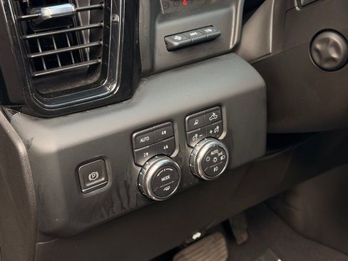 Used 2022 GMC Sierra 1500 AT4 w/ AT4 Premium Package AWD/4WD image 28