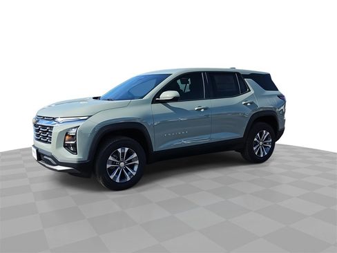 New 2026 Chevrolet Equinox LT image 4