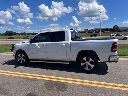 Used 2023 RAM 1500 Laramie AWD/4WD image 8