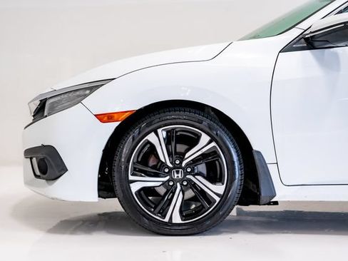 Used 2016 Honda Civic Touring image 33