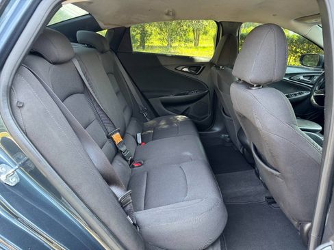 Used 2019 Chevrolet Malibu LS FWD image 13