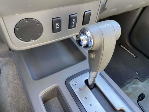 Used 2013 Nissan Frontier SV w/ SV Value Truck Pkg image 17