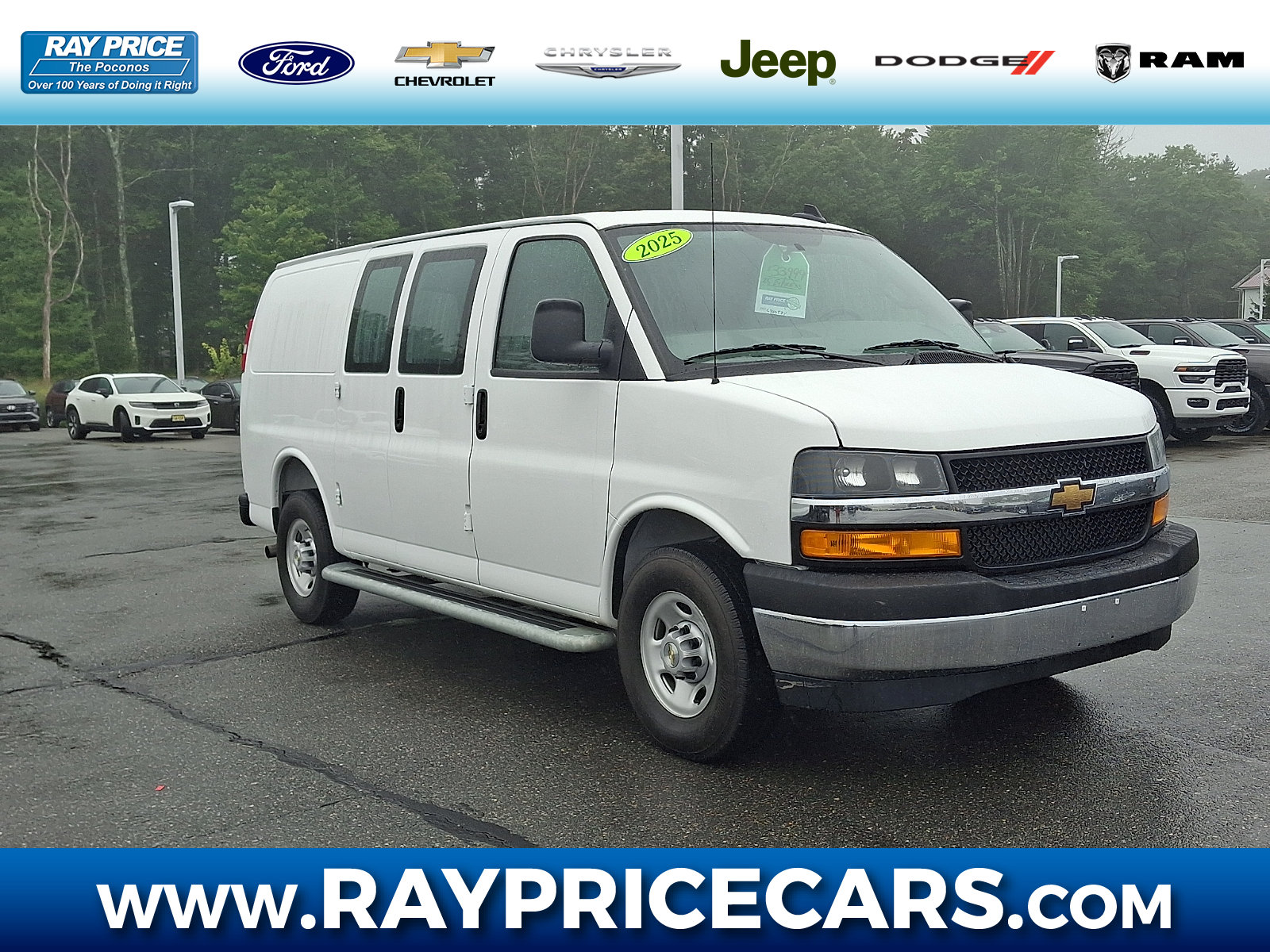 Used 2025 Chevrolet Express 2500 w/ Driver Convenience Package RWD image 1