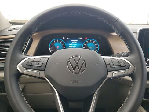 Used 2024 Volkswagen Atlas SE FWD image 28