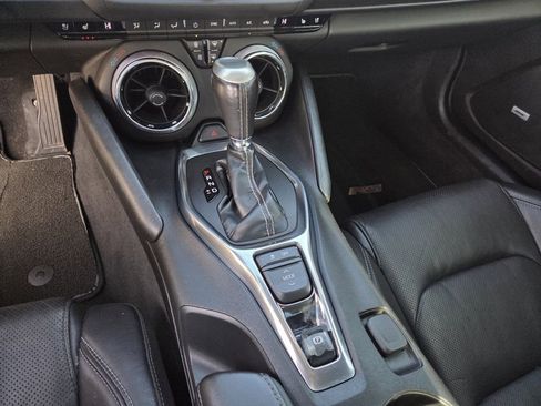 Used 2019 Chevrolet Camaro LT w/ RS Package image 13