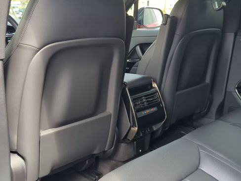 New 2026 Land Rover Range Rover Sport SE AWD/4WD image 19