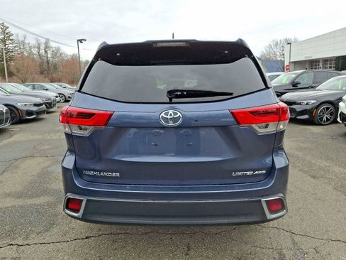 Used 2017 Toyota Highlander Limited Platinum w/ Carpet Mat Package image 6