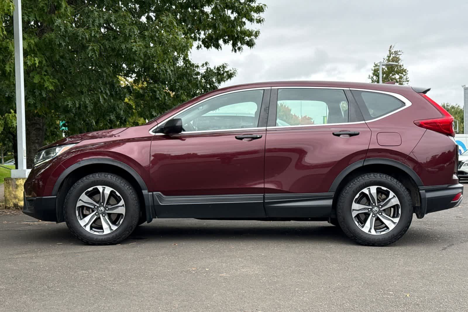 Used 2018 Honda CR-V LX image 5
