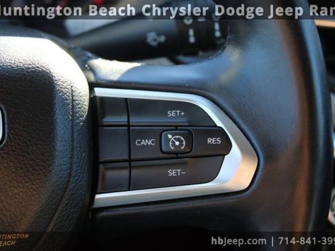 Used 2022 Jeep Compass Latitude image 17