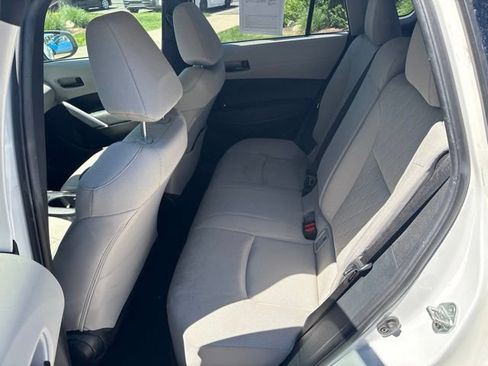 Used 2023 Toyota Corolla Cross LE AWD/4WD image 25