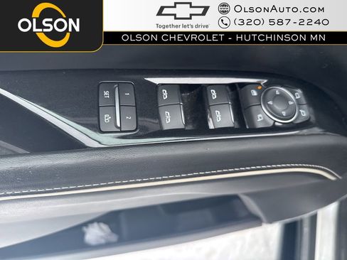 Used 2022 Cadillac Escalade ESV Premium Luxury Platinum image 11