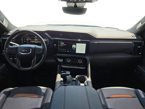Used 2026 GMC Sierra 1500 AT4 w/ AT4 Premium Package AWD/4WD image 9