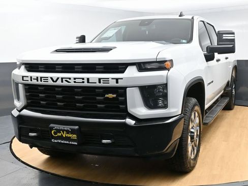 Used 2022 Chevrolet Silverado 2500 Custom w/ Custom Value Package image 5