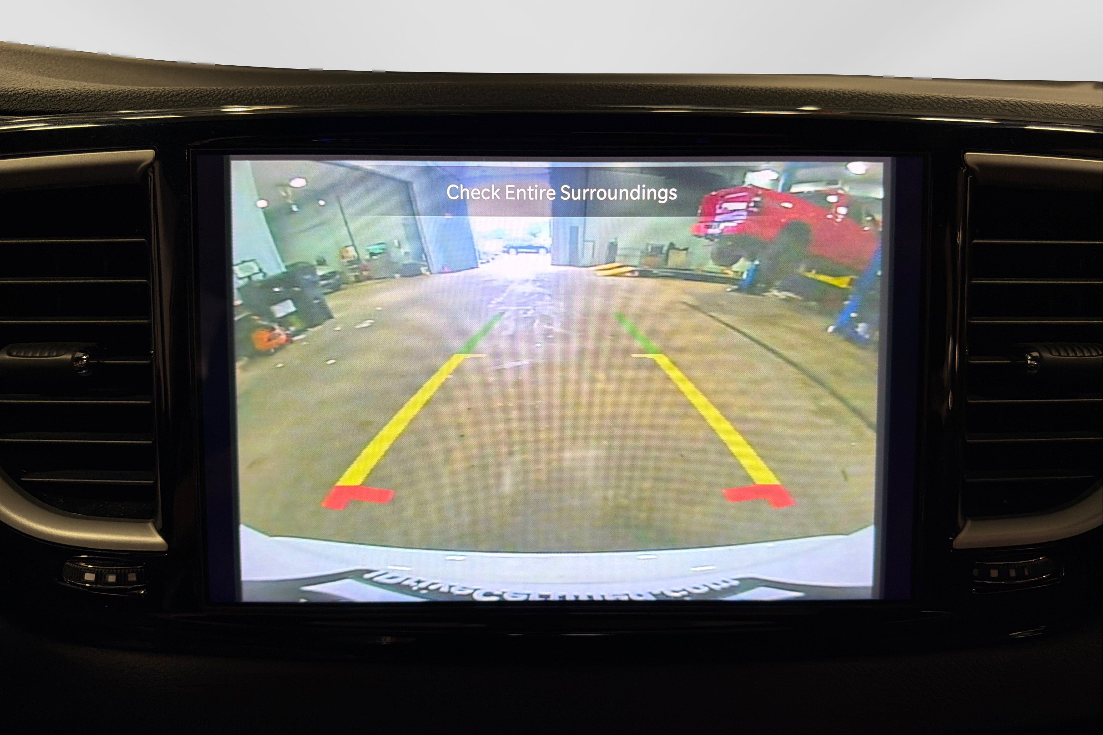 Used 2025 Chrysler Pacifica Select FWD image 30