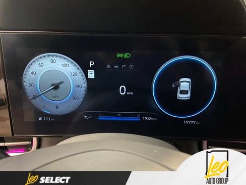 Used 2024 Hyundai Elantra SEL FWD image 18