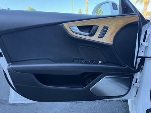 Used 2012 Audi A7 3.0T Prestige w/ Prestige Pkg image 11