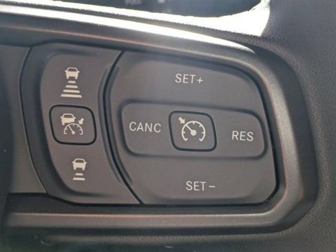 New 2025 Jeep Gladiator Sport image 22