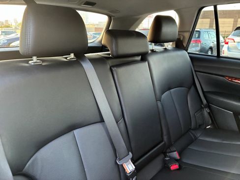 Used 2012 Subaru Outback 2.5i Limited w/ Moonroof Pkg image 24